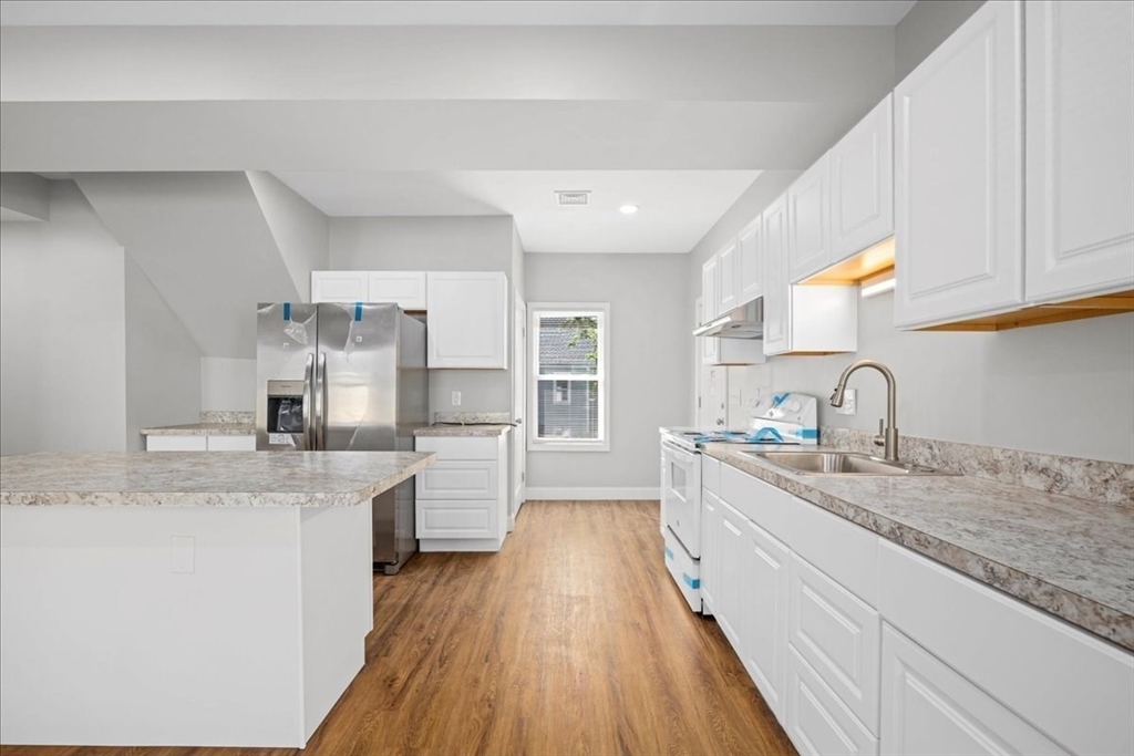 480 White St, Springfield