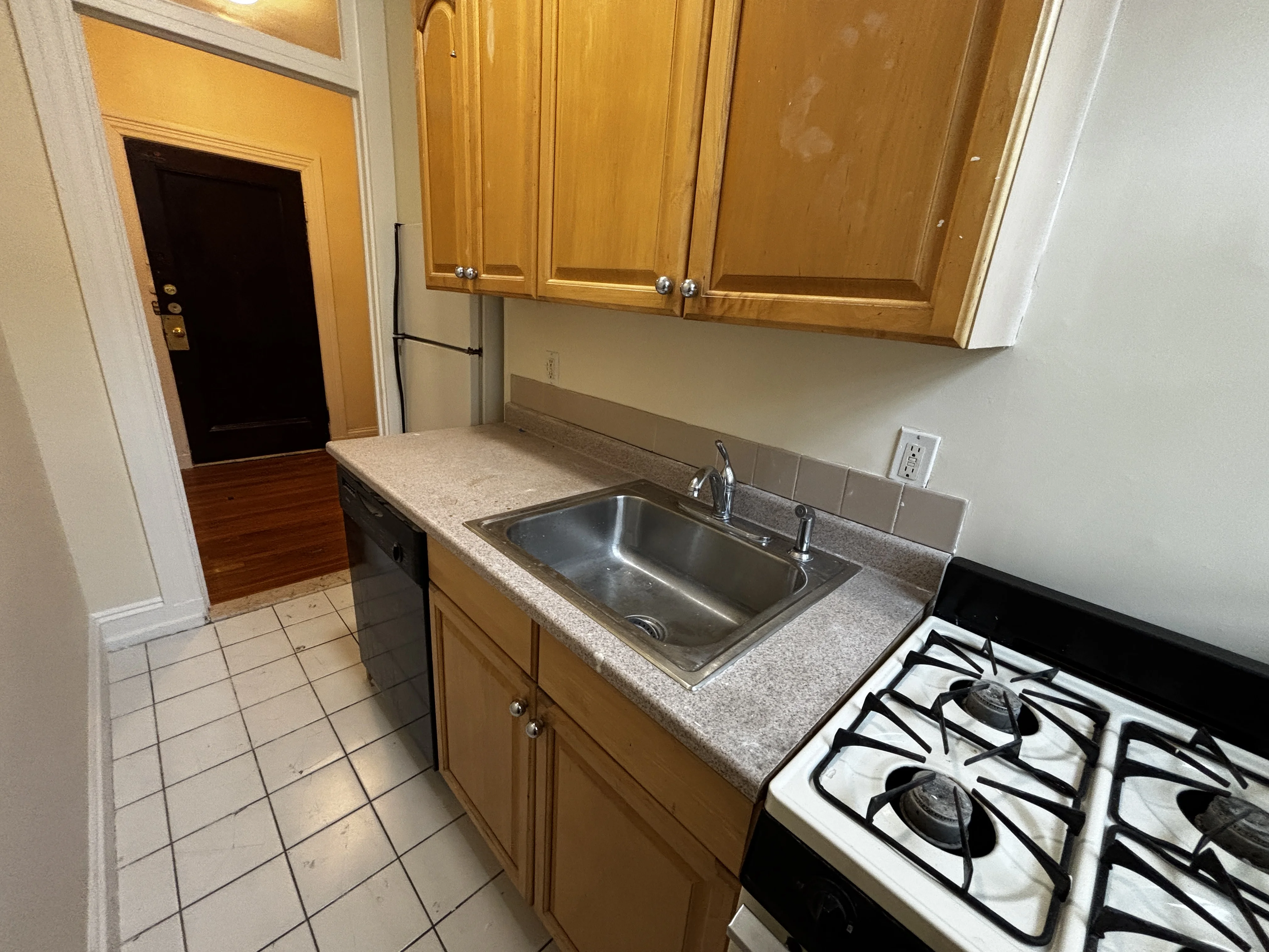 15 Glenville Ave, Allston