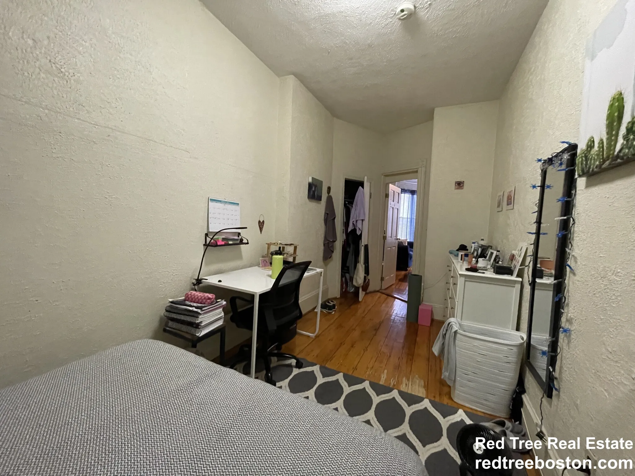 914 Beacon St, Fenway