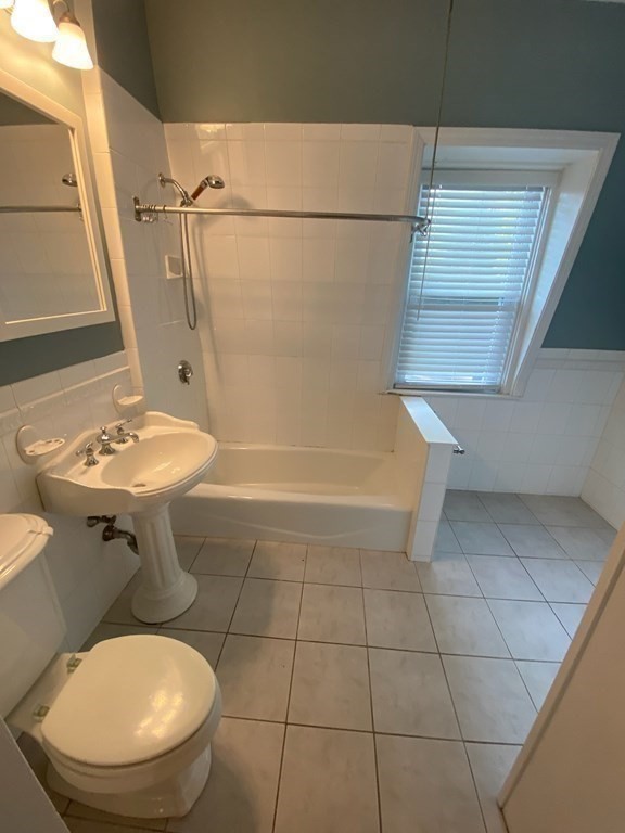 77A South Central, Quincy