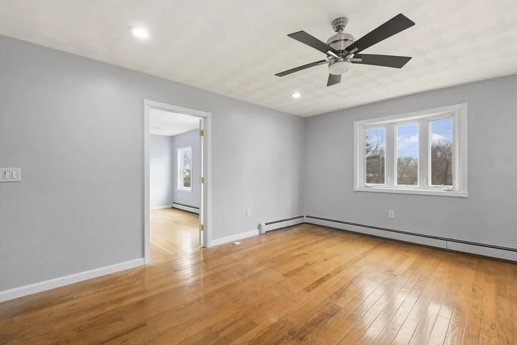 515 Winthrop St, Rehoboth