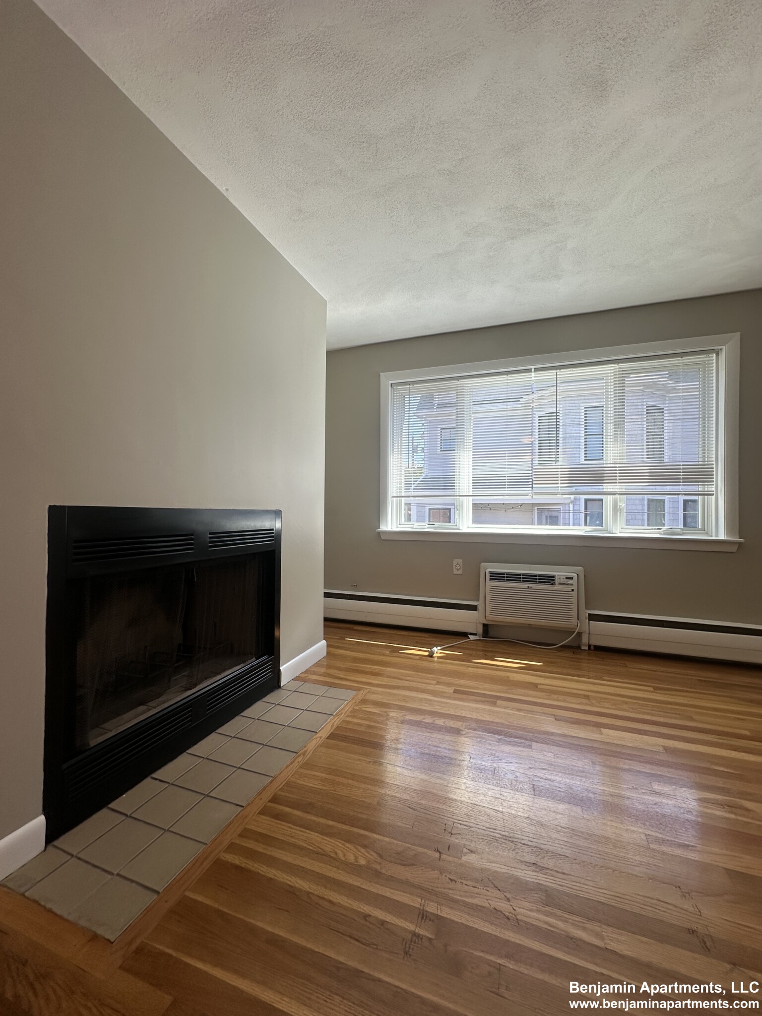 50 Evergreen St, Jamaica Plain