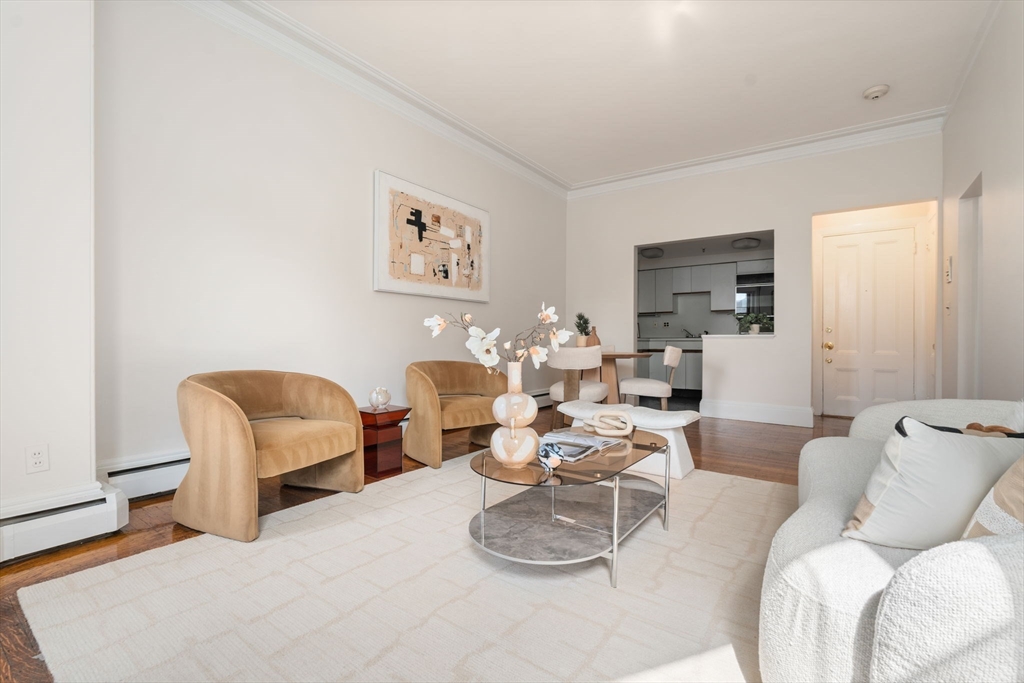 320 Commonwealth Ave, Back Bay