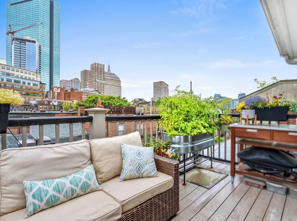 103 Appleton, South End