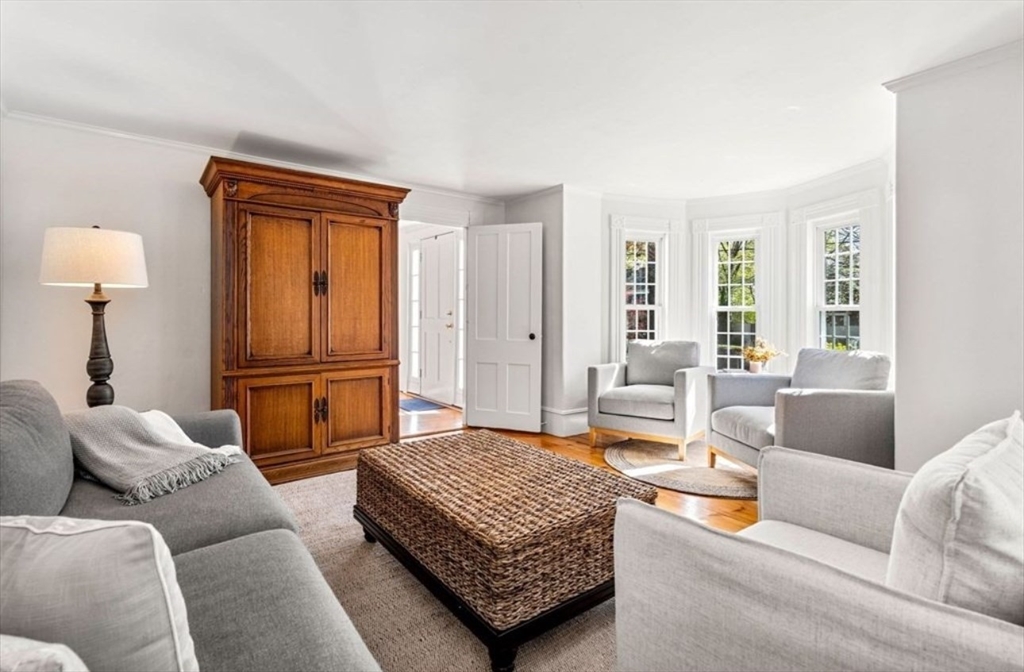 6 Depot St, Westford