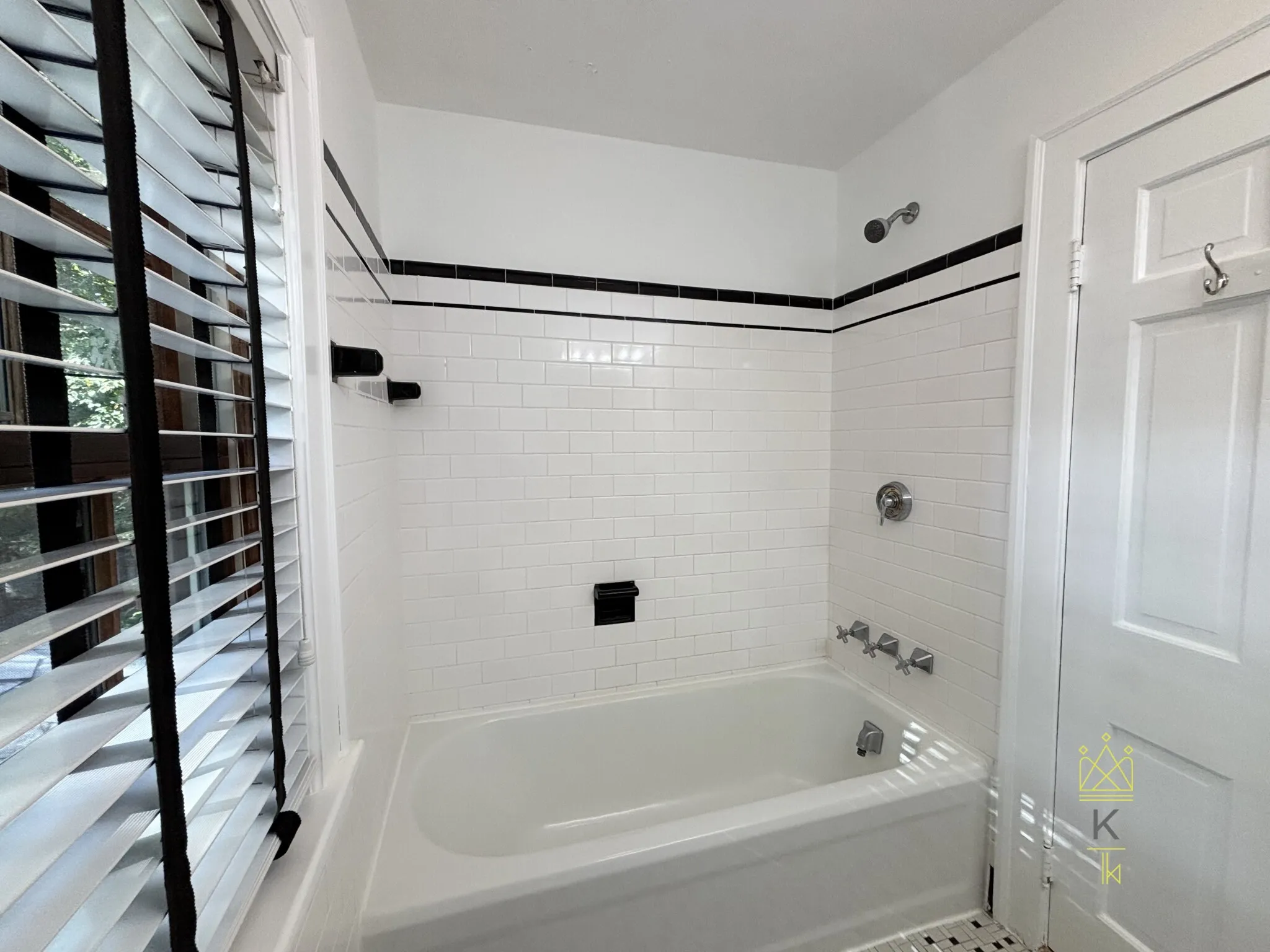 33 Clearwater Rd, Chestnut Hill