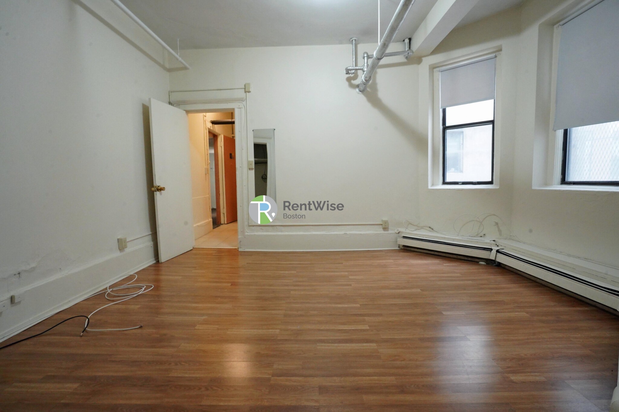 1144 Commonwealth Ave, North Brookline