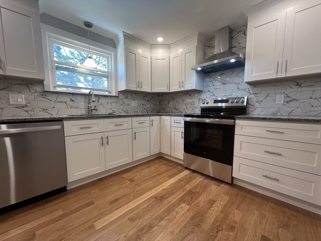 79 Walnut St, Belmont