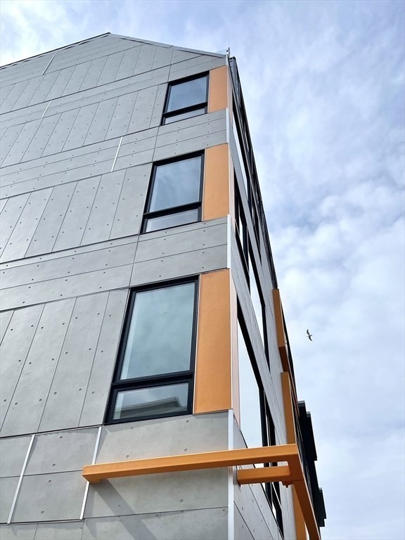 71 Border St, East Boston