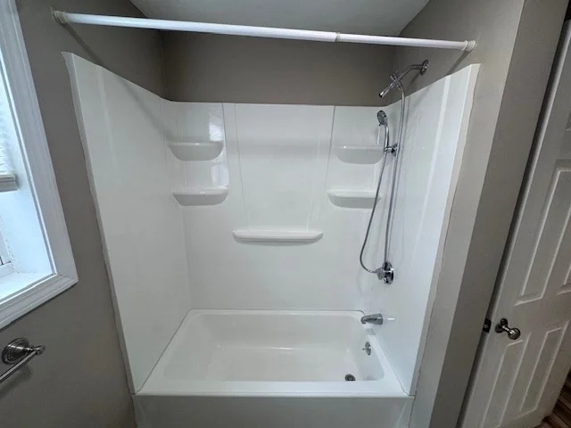 4 Linwood St, Webster