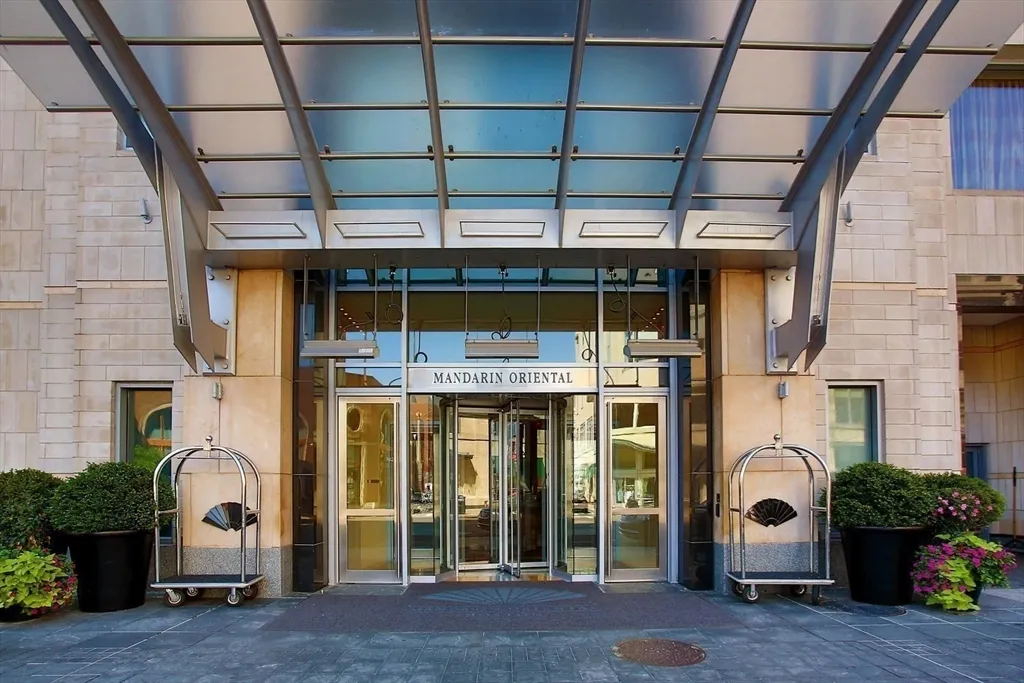 776 Boylston St, Back Bay