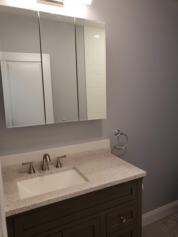 119 West Adams St, Tufts University