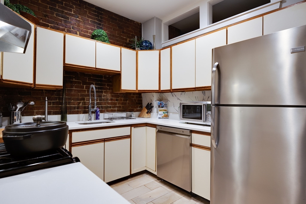 114 Trenton St, East Boston