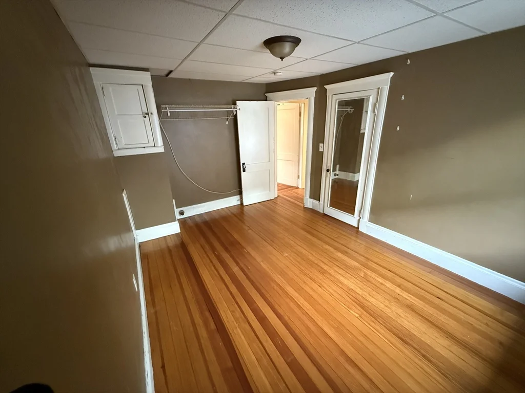 33 Sweetser Ter, Wyoma