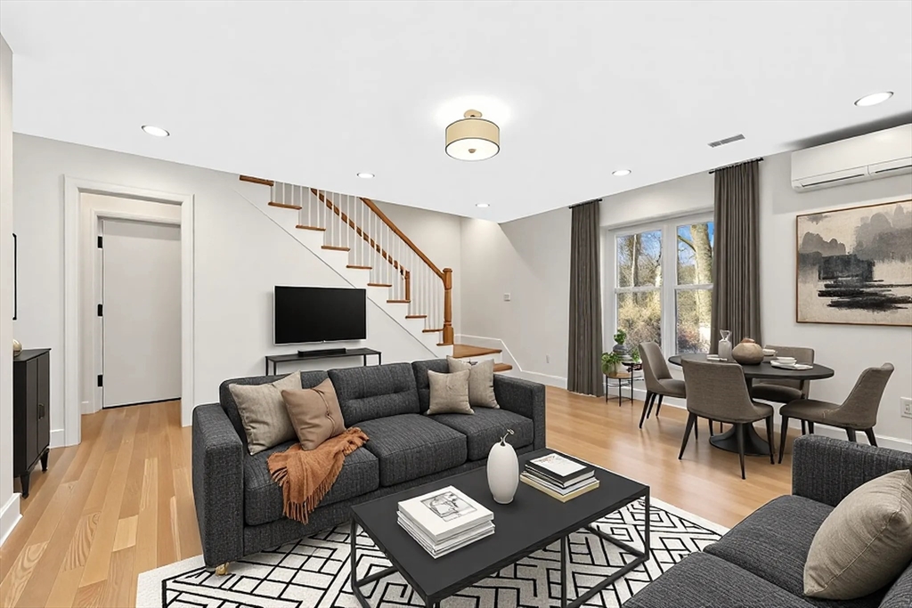 154 Highland St, Roxbury