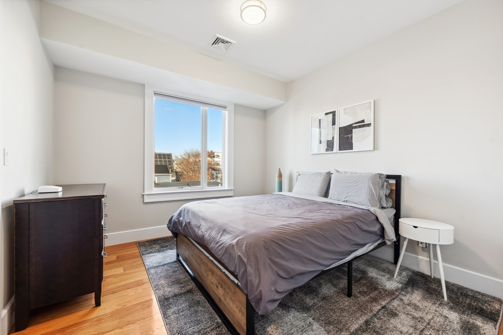 17 Vinton St, South Boston