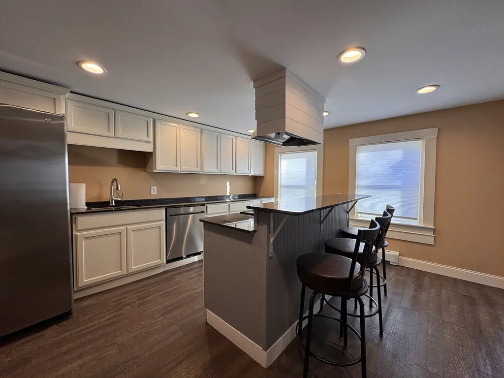 258 Walnut St, Bridgewater