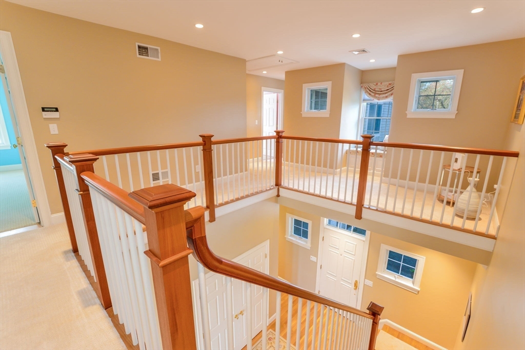 1 Puddingstone Ln, Acoaxet