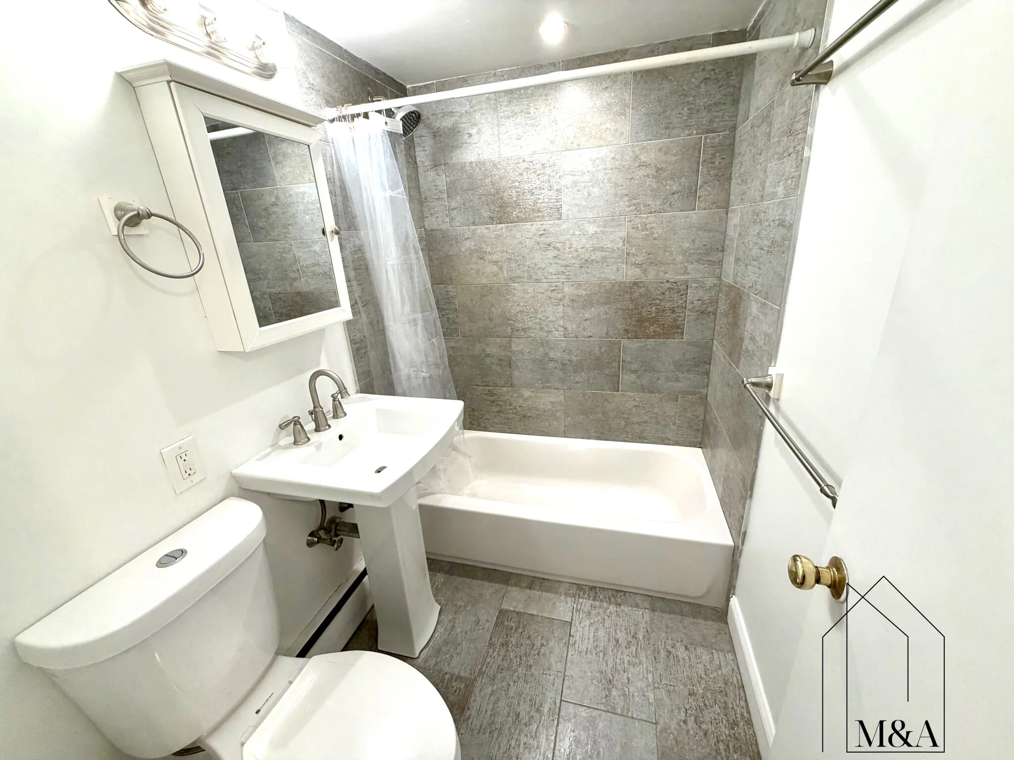 197 Kent St, Brookline