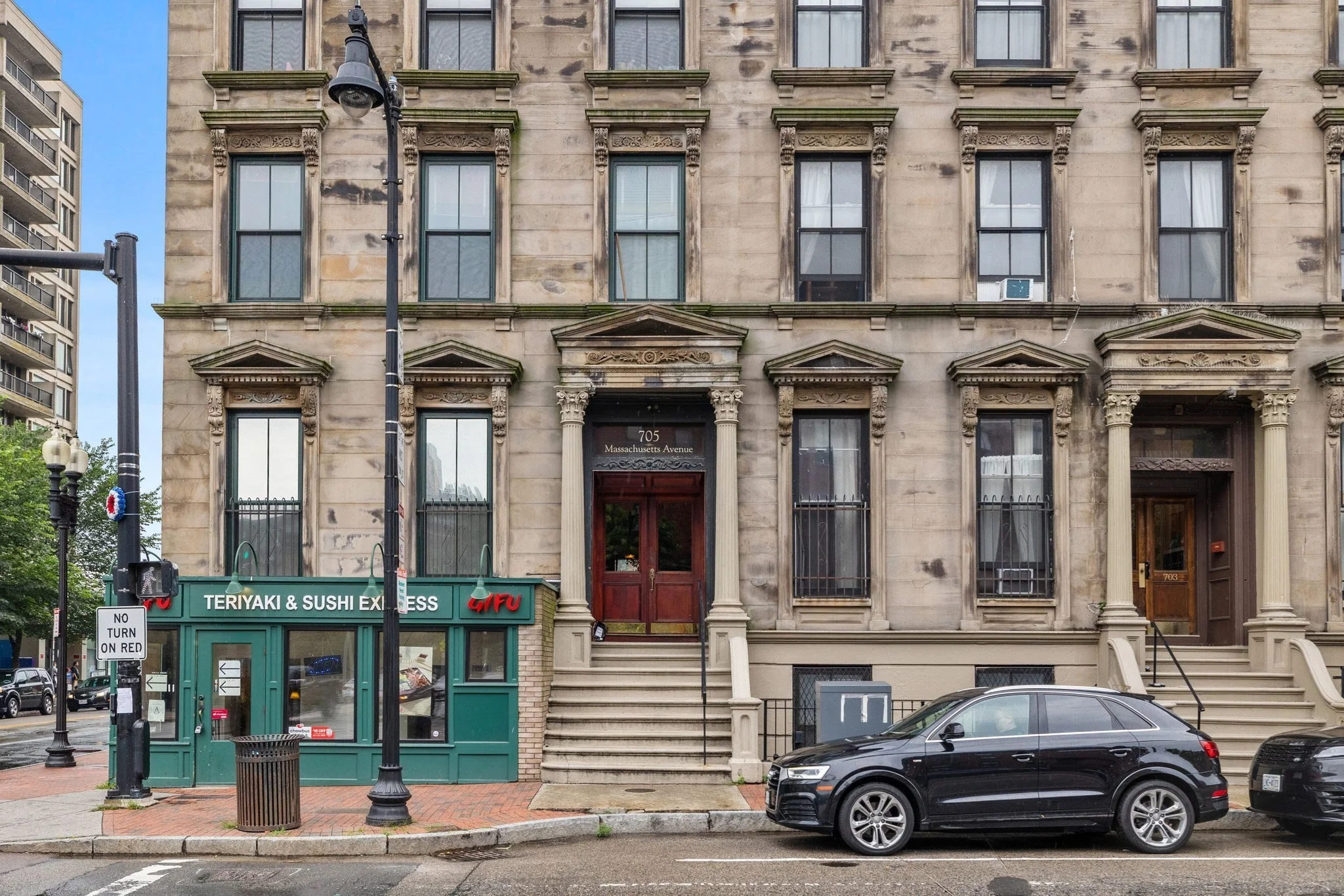 705 Massachusetts Ave, South End