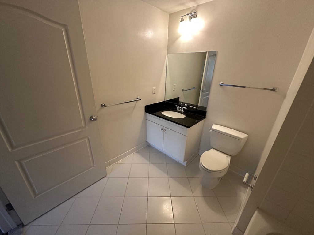 614 Pond St, Braintree