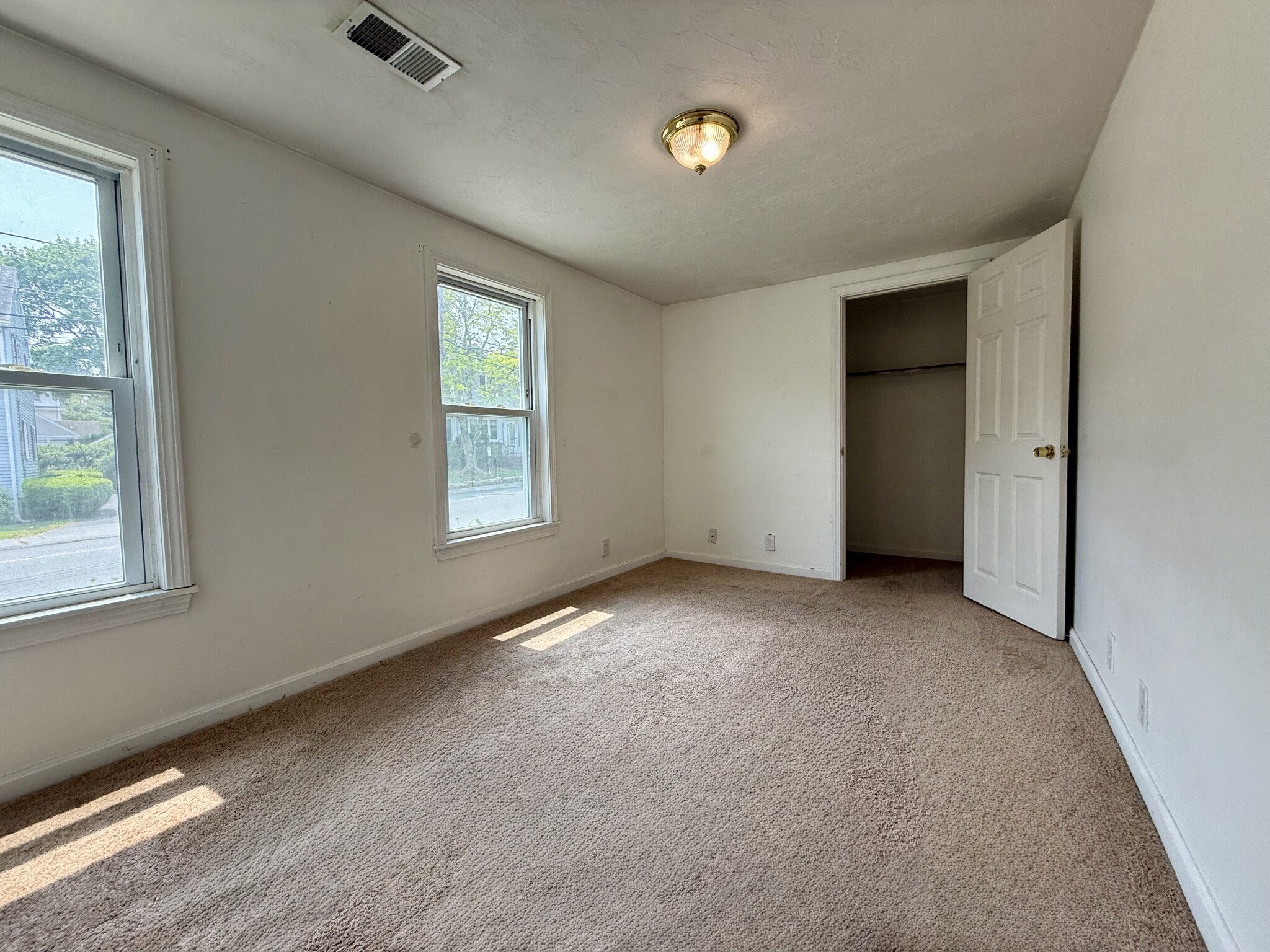 119 South St, Banks Square