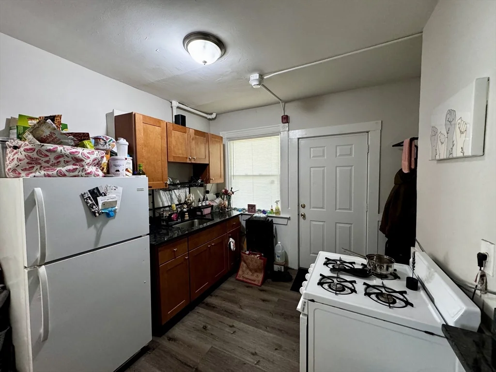11 John St, Attleboro