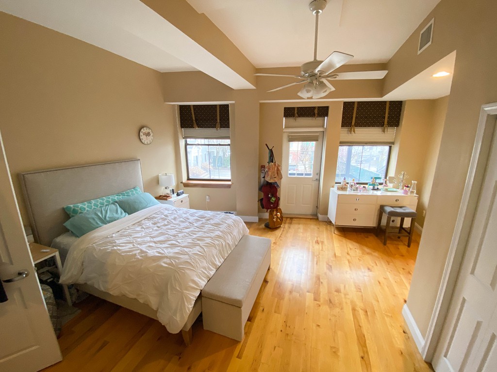 110 Cypress St, Boylston Street