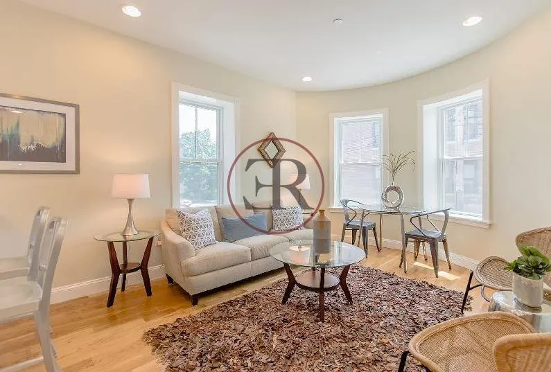 54 Kent St, Brookline Village