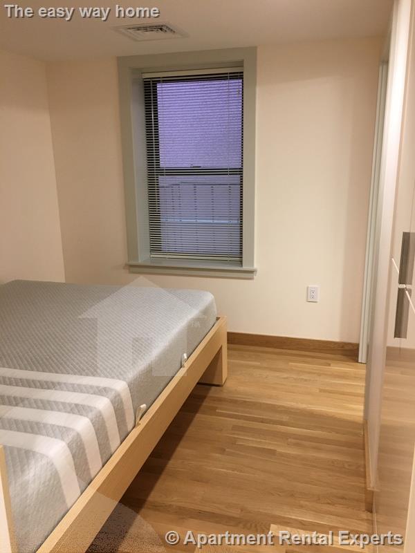 115 Mt Auburn St, Harvard Square