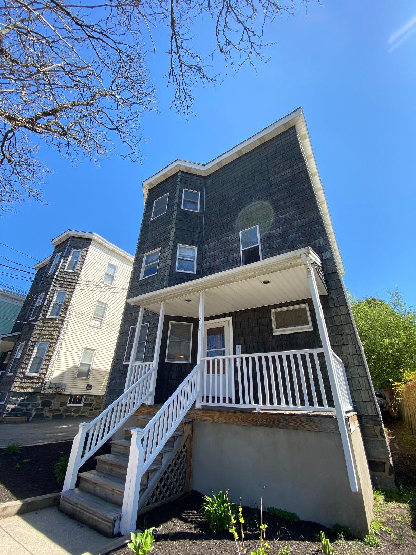 217 Holland St, Teele Square