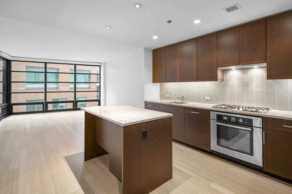 580 Washington St, Midtown