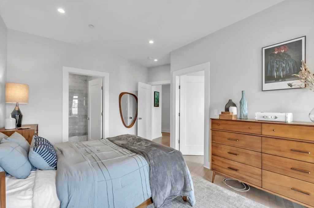 232 Old Colony Ave, South Boston