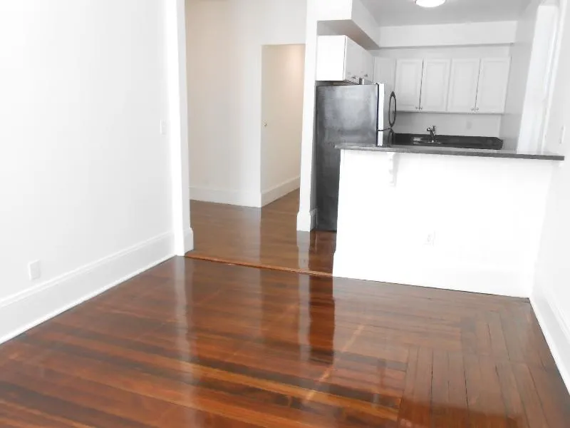 71 Brighton Ave, Allston