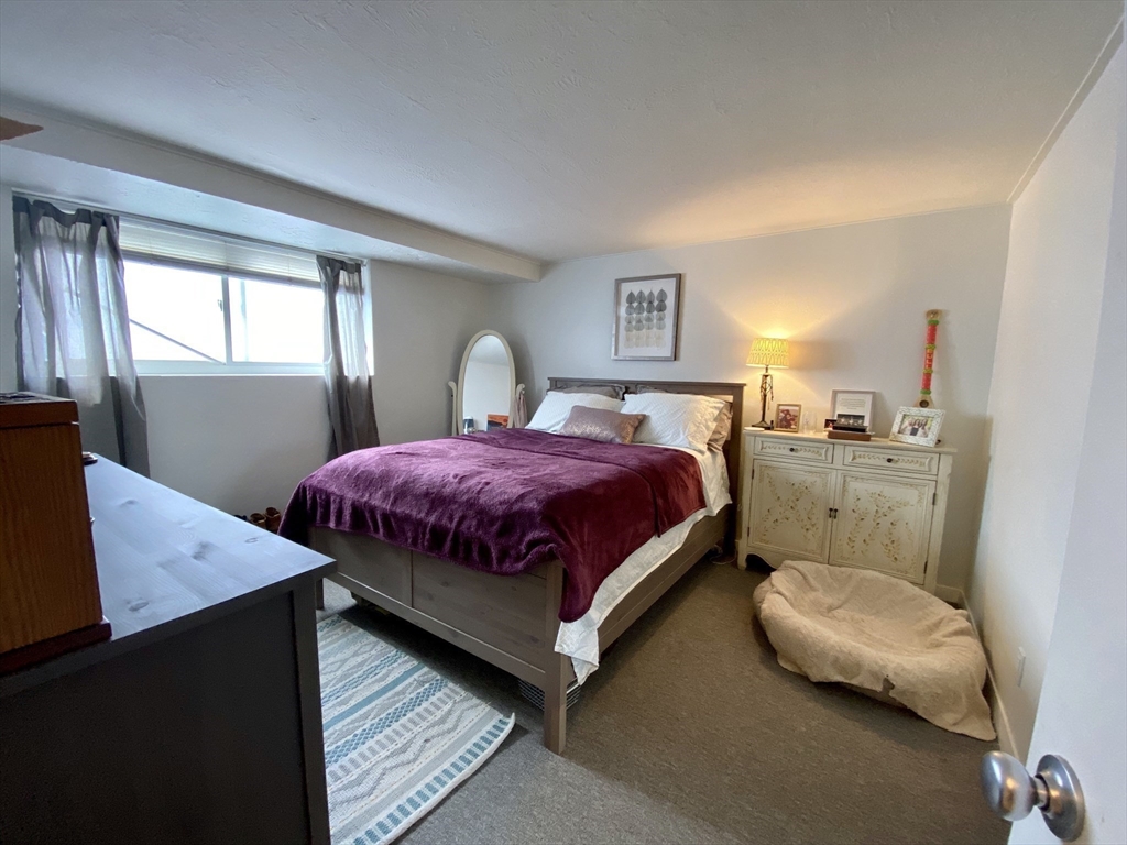 1734 Commonwealth Ave, Brighton