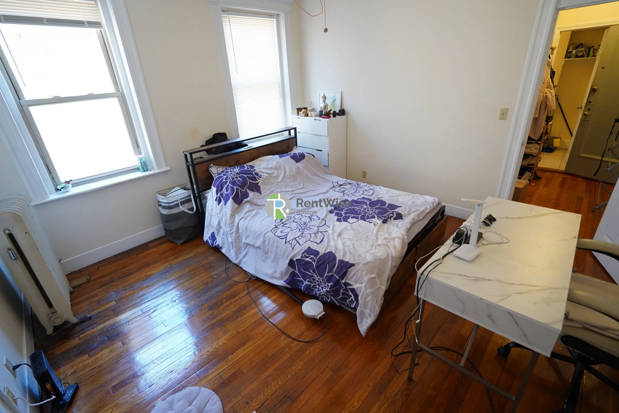 25 Queensberry St, Fenway
