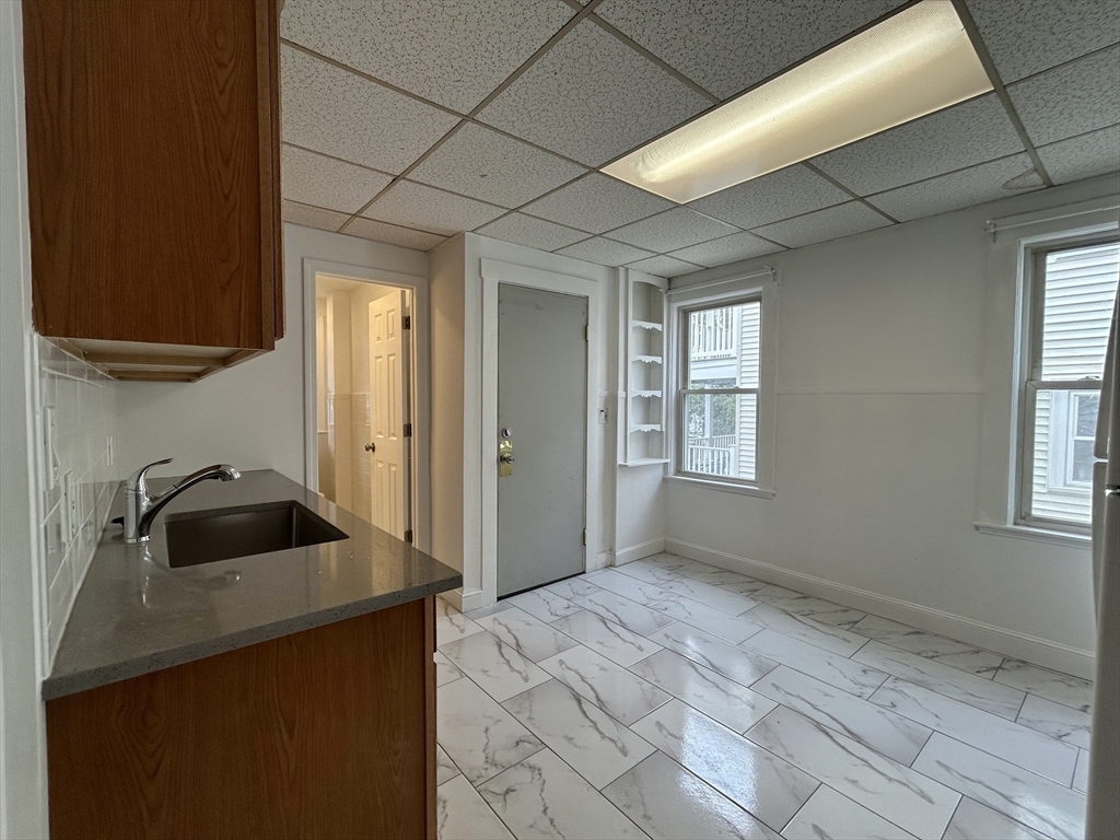 67 Euston Rd, Boston