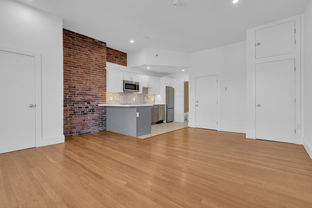 389 Beacon St, Back Bay