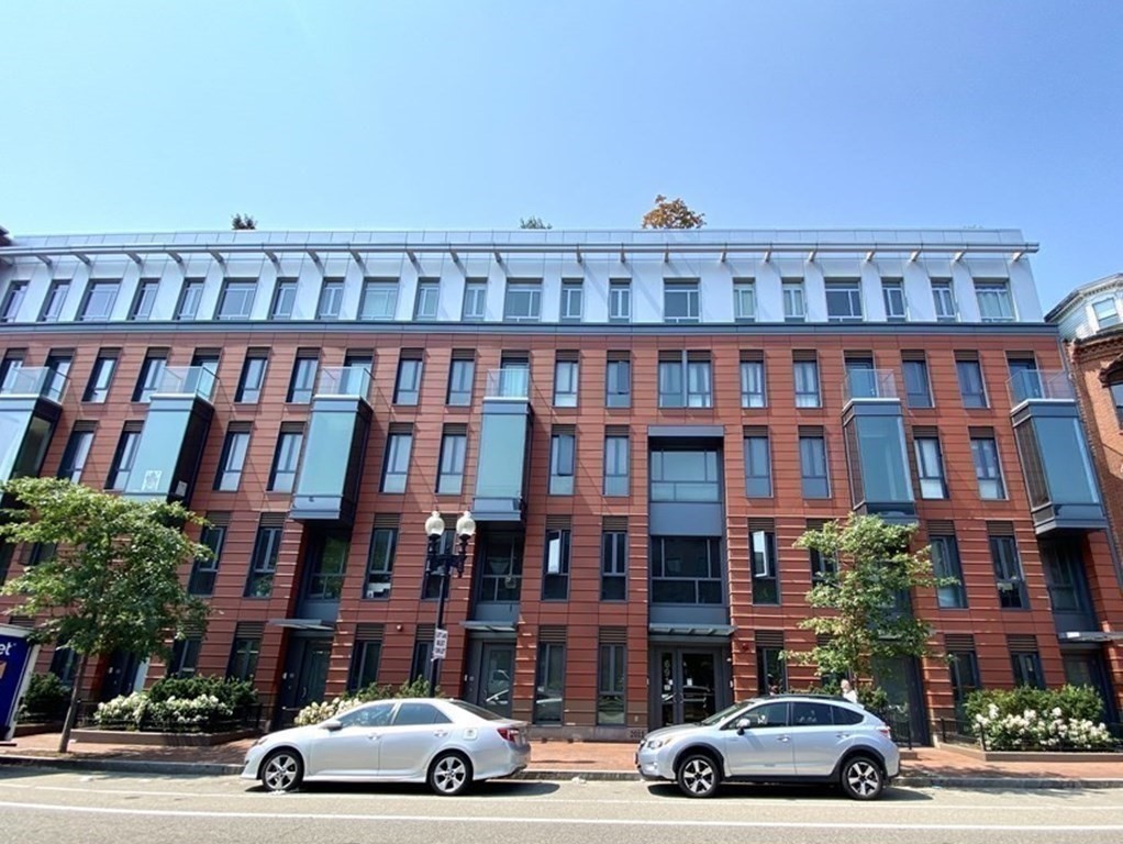 691 Massachusetts Ave, South End