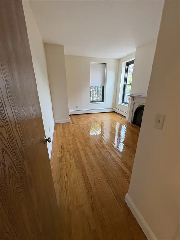 586 Massachusetts Ave, South End