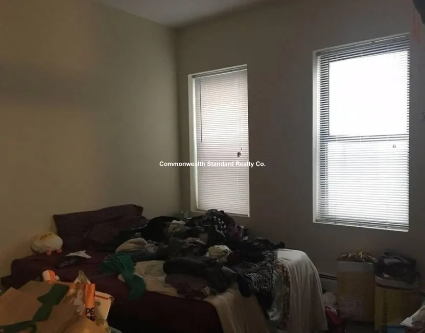 833 Beacon St, Fenway