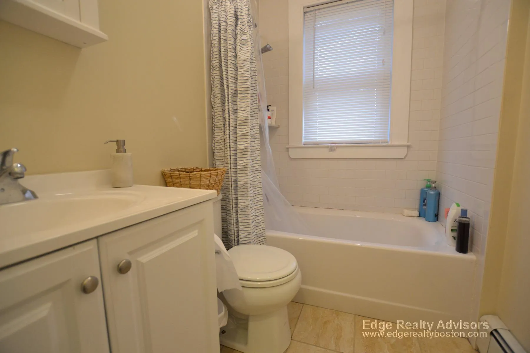 75 Leicester St, Oak Square