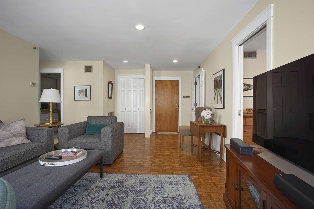 416 Commonwealth Ave, Back Bay