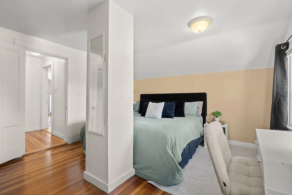 589 Willard St, Quincy