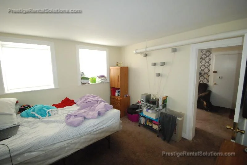 35 Gardner St, Allston