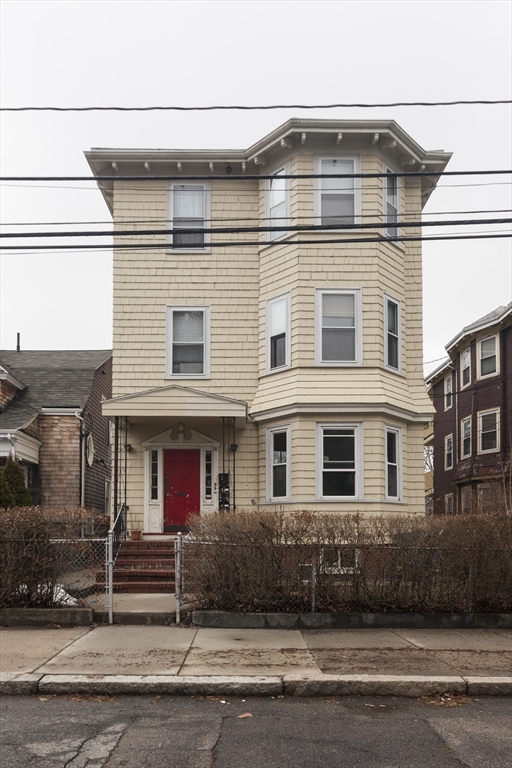 38 Cherry St, Somerville