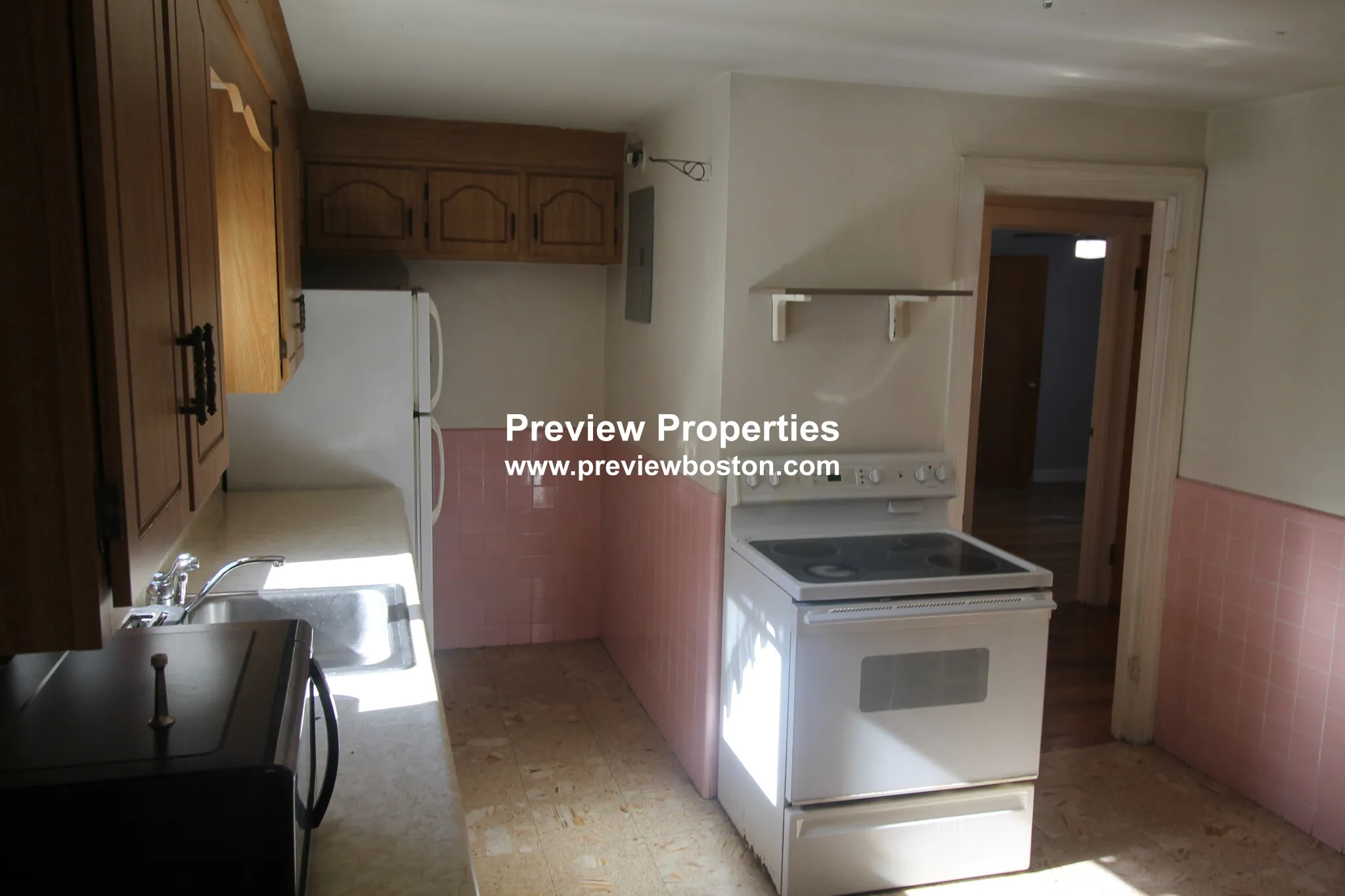 14 Caltha Rd, Oak Square