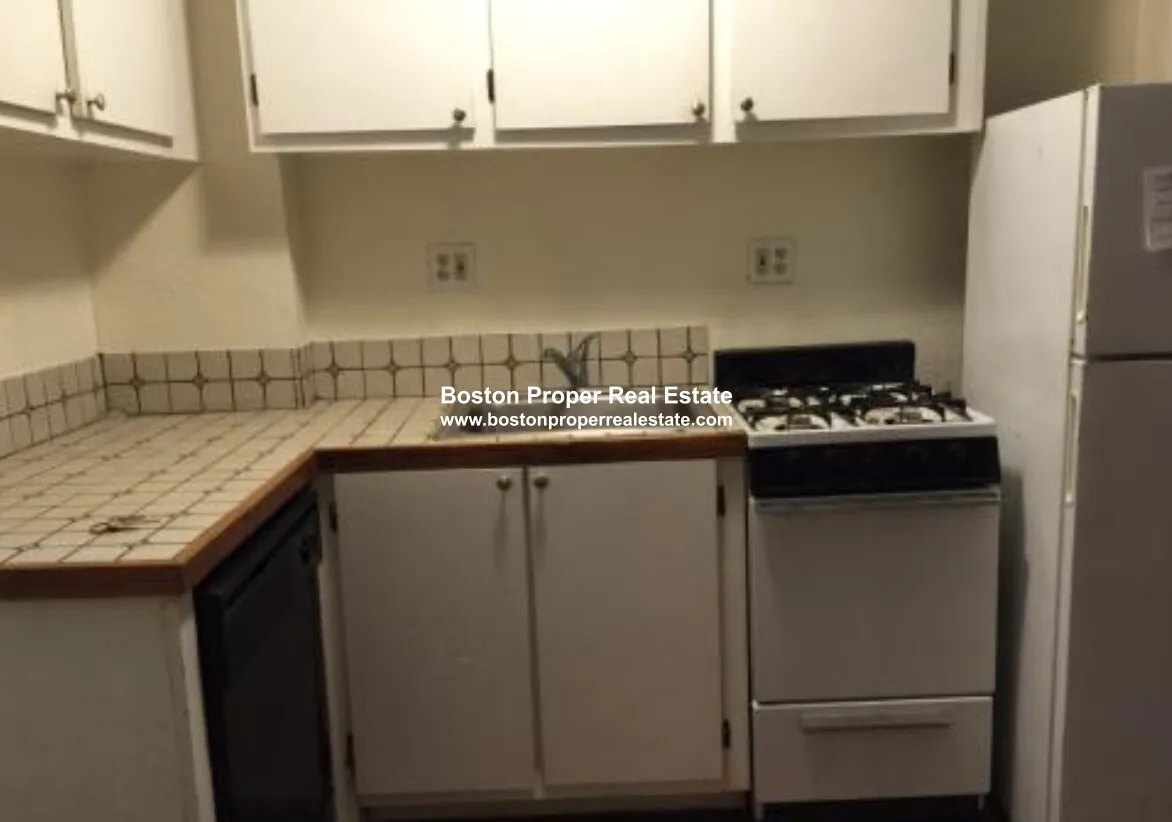 72 Revere St, Beacon Hill