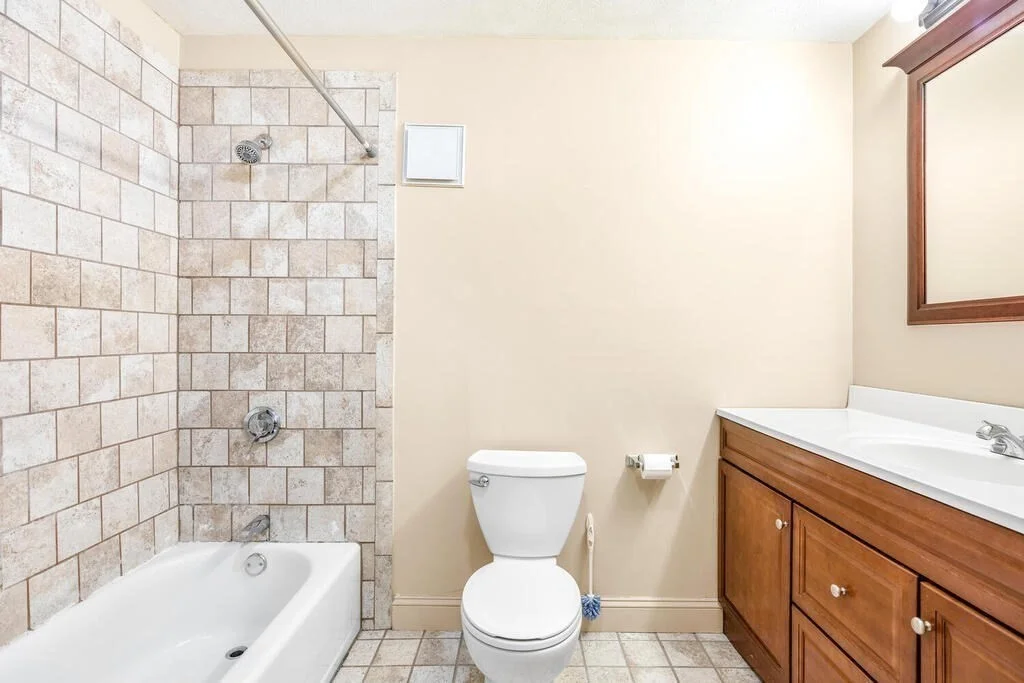 62 Crestview Dr, Malden
