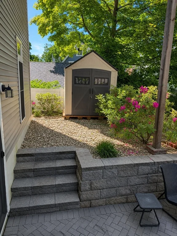 28 Park Ave, Medford